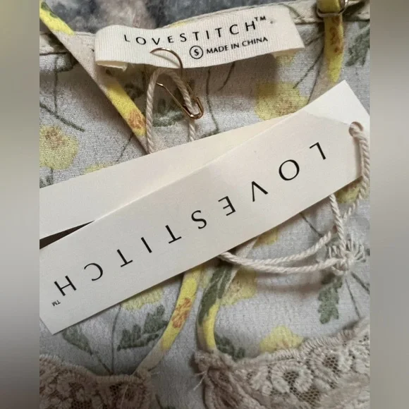 Lovestitch Cream Floral Lace Camisole NWT S - Picture 6 of 8